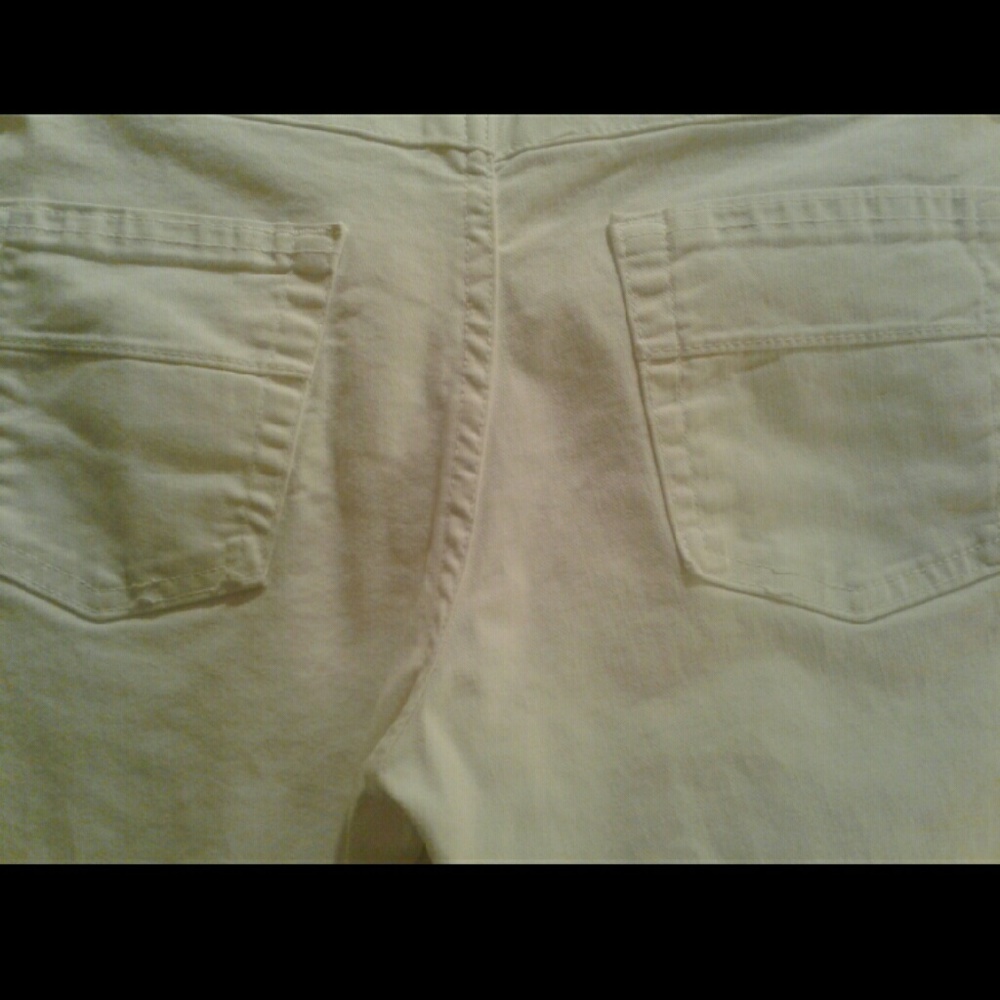 White Low Rise Jeans - Picture 4 of 6
